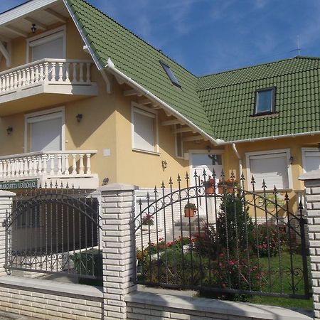 Margareta Apartmanhaz Apartment Hajduszoboszlo Exterior photo