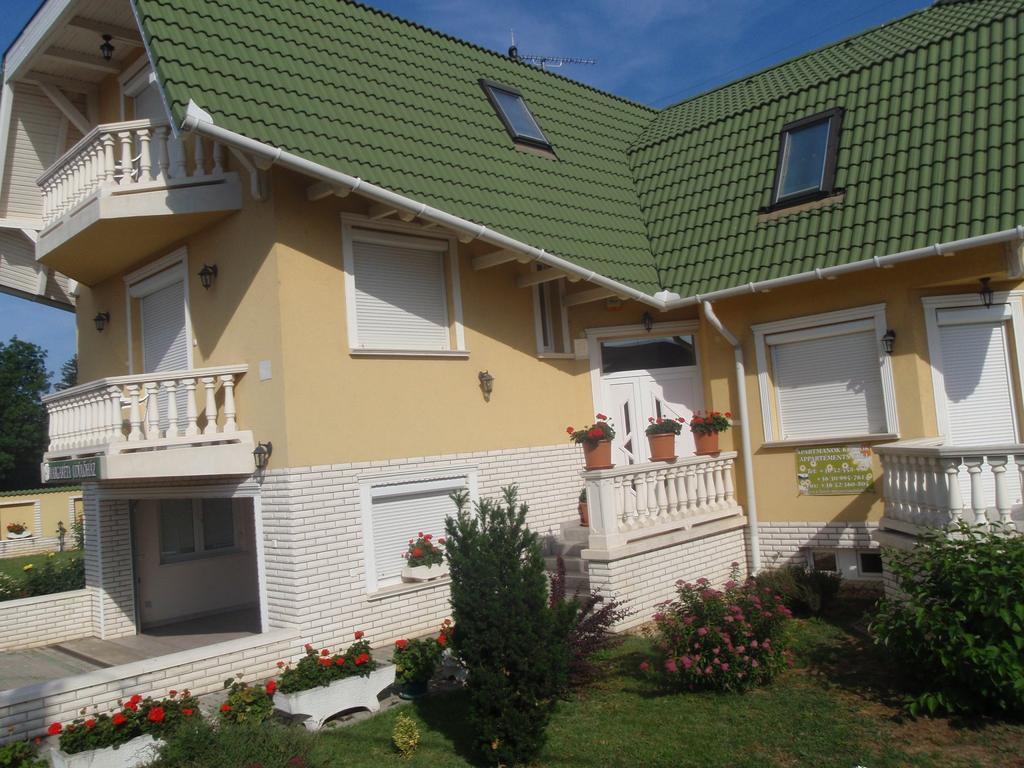 Margareta Apartmanhaz Apartment Hajduszoboszlo Exterior photo